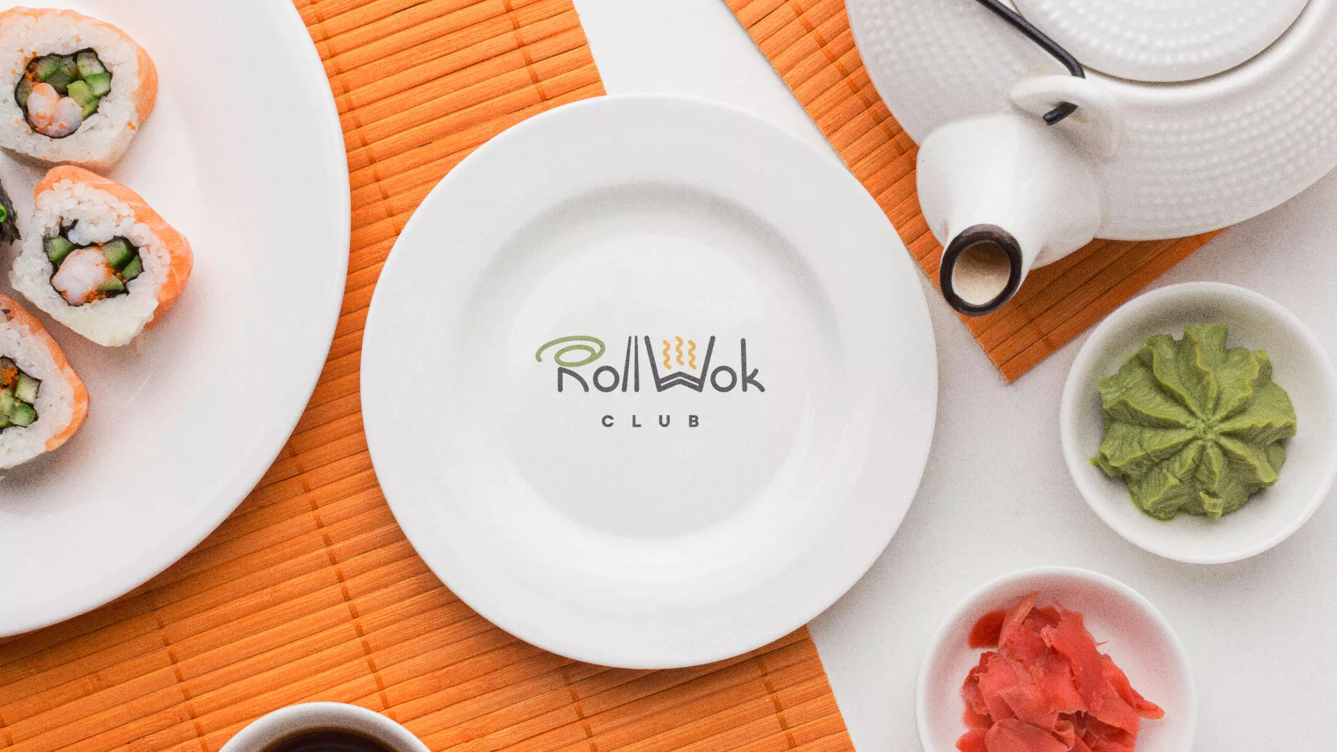 Разработка логотипа и фирменного стиля в Симферополе для суши-бара «Roll Wok Club»